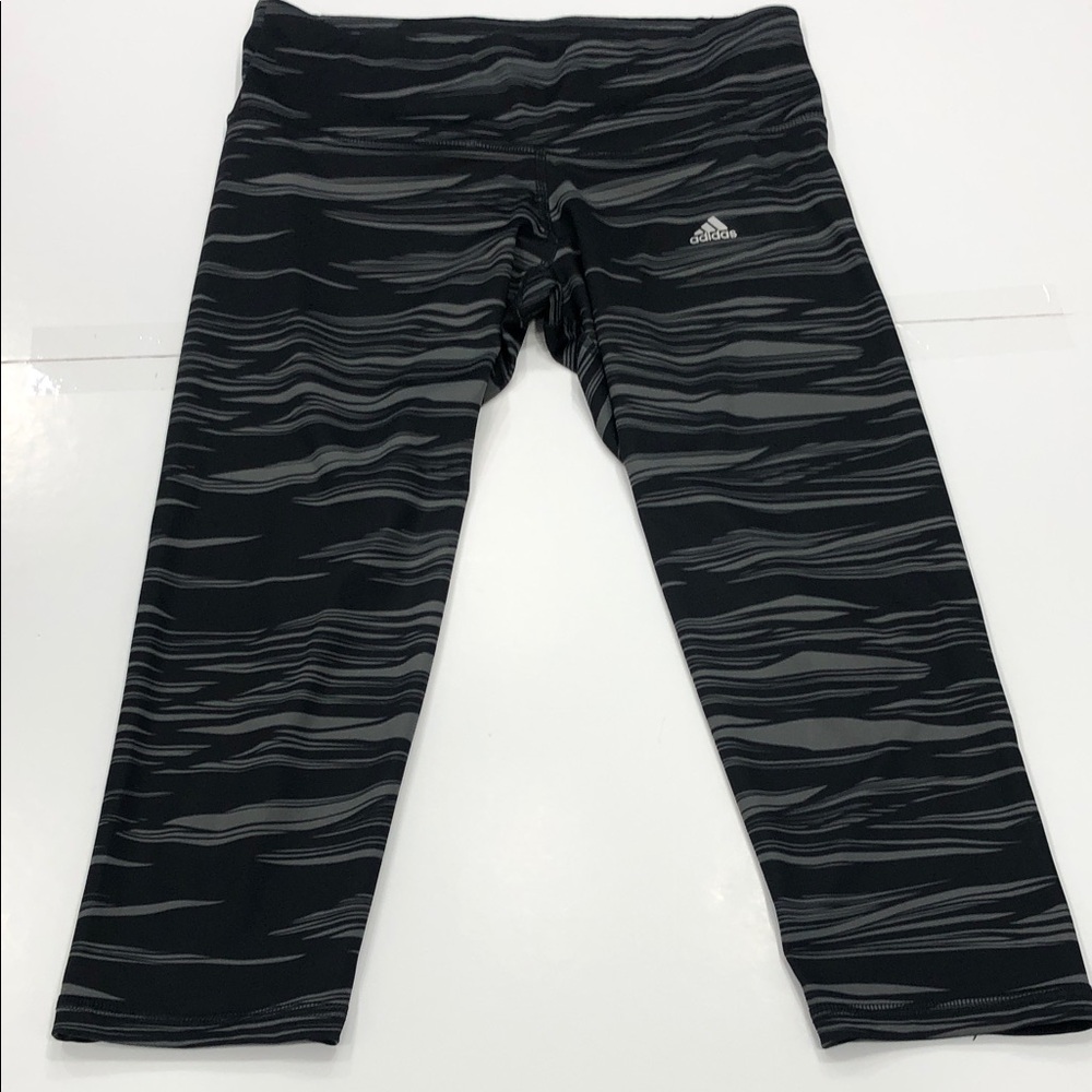 Adidas Techfit Climalite Capri Leggings – Black/Gray Graphic – Women’s M